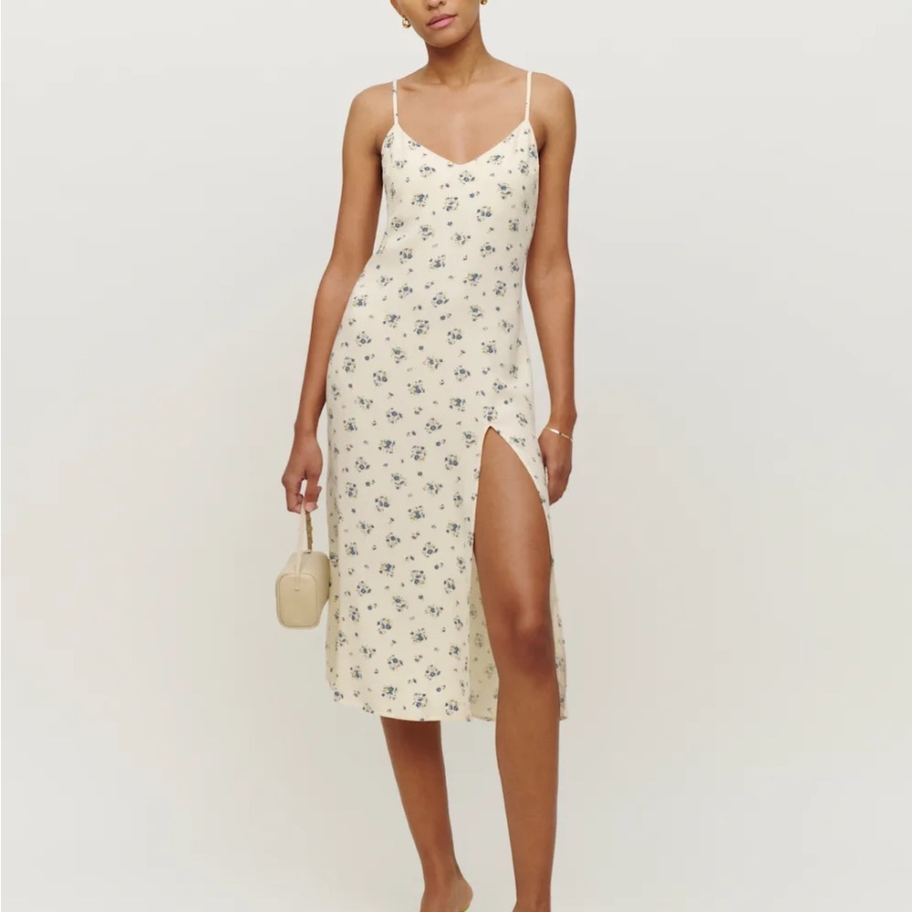 Reformation Crimini Dress in Blaire - New 🤍💫